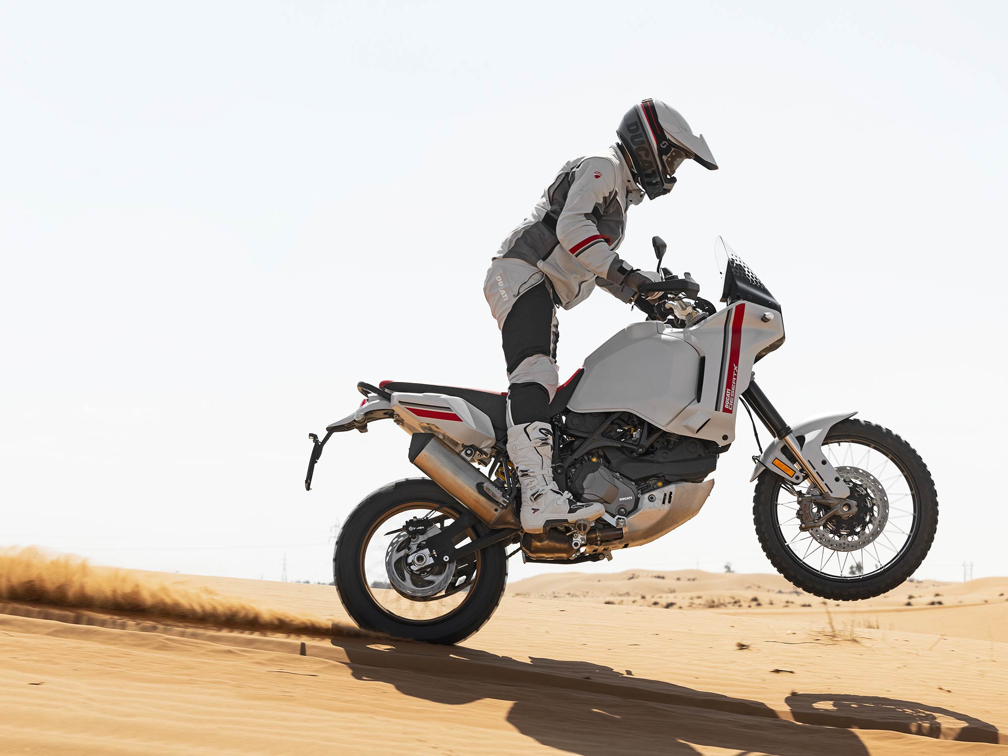 Motorrad Vergleich Aprilia Tuareg 660 2023 vs. Aprilia Tuareg 660 2022