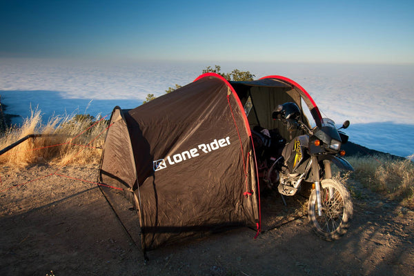 8 Essentielle Tipps für sorgenfreies Moto-Camping